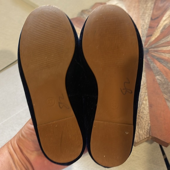 Boden Little Girls Navy blue Velvet flats with gold heart & star sequin size 27 - Picture 7 of 9